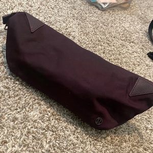 Lululemon purple travel cosmetic bag
